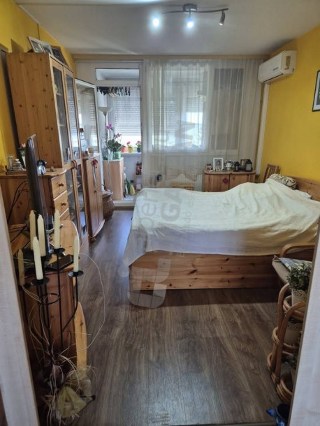 Etele út