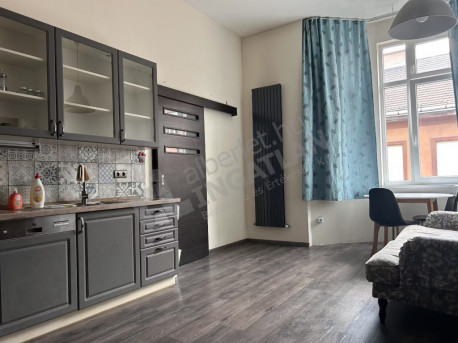 Radnóti Miklós utca