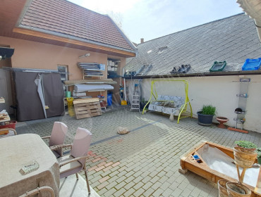 Báthory István utca-gyongyos-bathory-istvan-utca_19.jpg