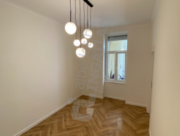 Fő utca-budapest-i-kerulet-fo-utca_3.jpg