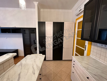 Bajcsy-Zsilinszky út-budapest-v-kerulet-bajcsy-zsilinszky-ut_7.jpg