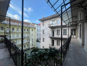 Akadémia utca-budapest-v-kerulet-akademia-utca_25.jpg
