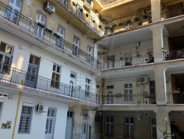 Attila út-budapest-i-kerulet-attila-utca_6.jpg