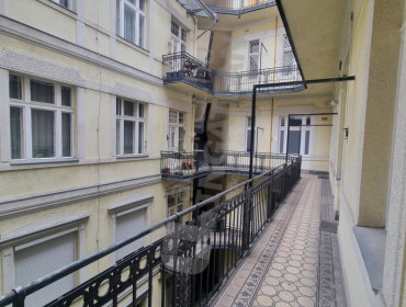 Október 6. utca-budapest-v-kerulet-oktober-6-utca_3.jpg