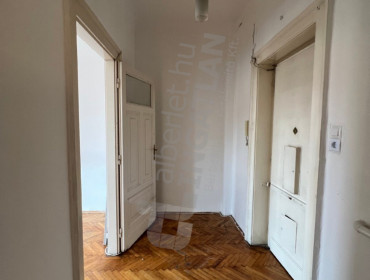 Hold utca-budapest-v-kerulet-hold-utca_4.jpg