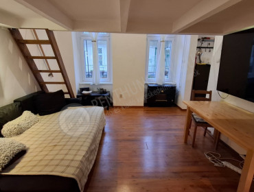 Holló utca-budapest-vii-kerulet-hollo-utca_5.jpg