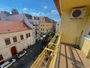 Holló utca-budapest-vii-kerulet-hollo-utca_12.jpg